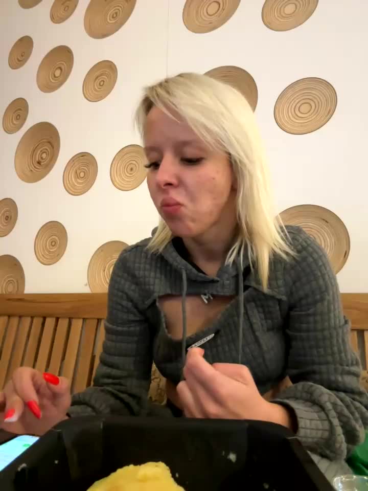 LikaCat Live Sex December 14, 2025