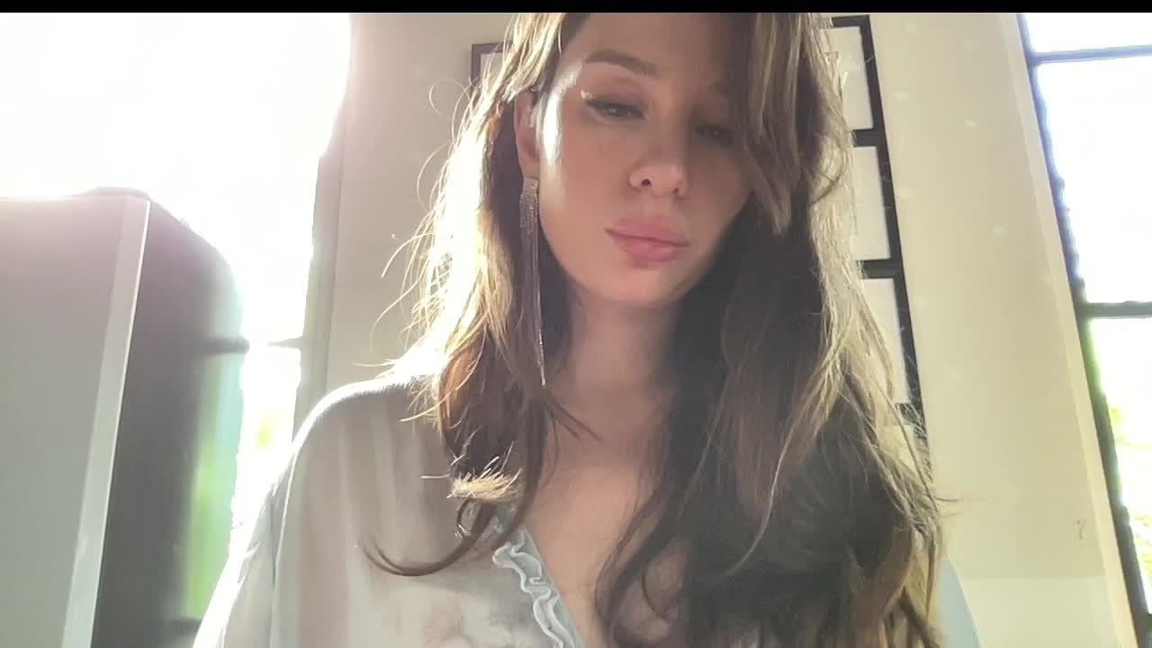 Melissa222Femdom Live Sex December 14, 2025