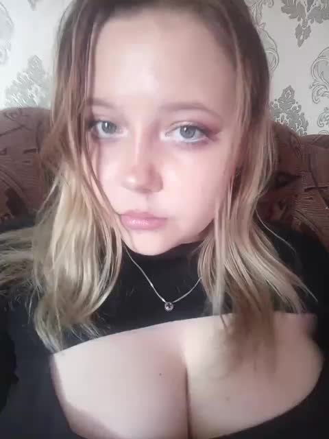 Skujnaya Live Sex December 15, 2025