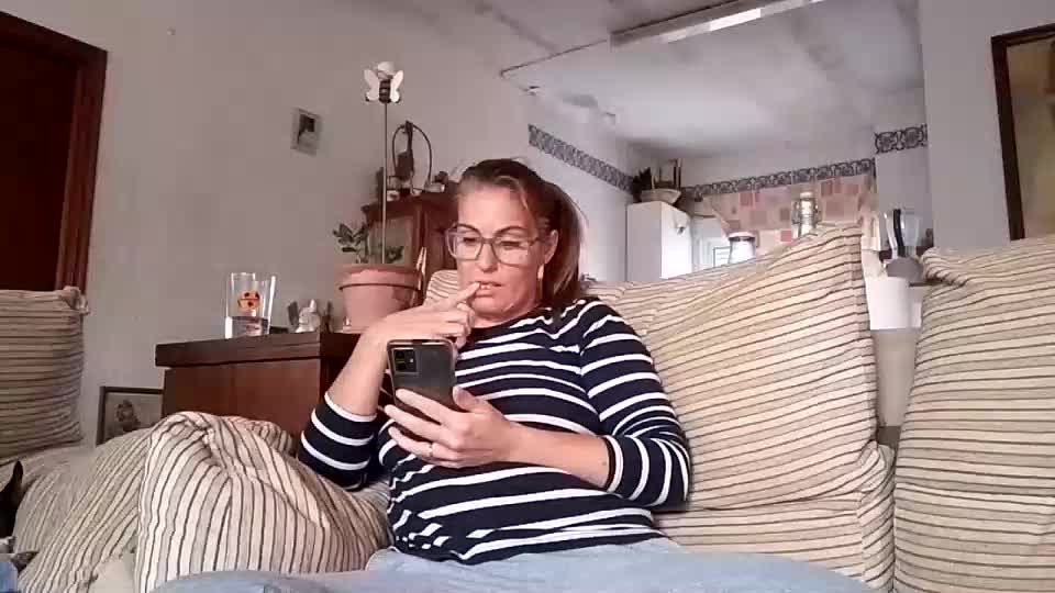 lolahueso Live Sex December 18, 2025