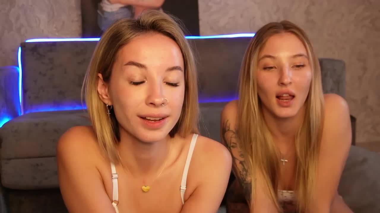 emely1benz Live Sex December 13, 2025