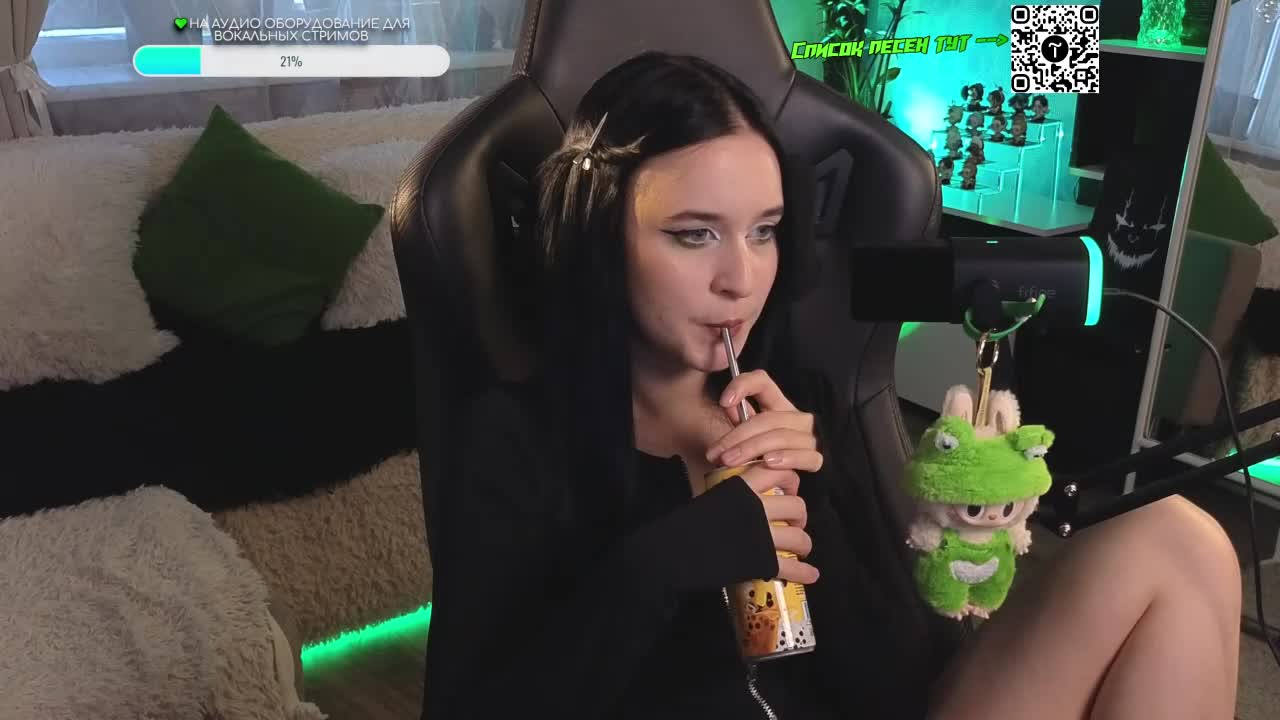 Kira_Li_Lime Live Sex December 14, 2025