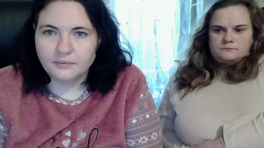 HollyXEva Live Sex December 13, 2025