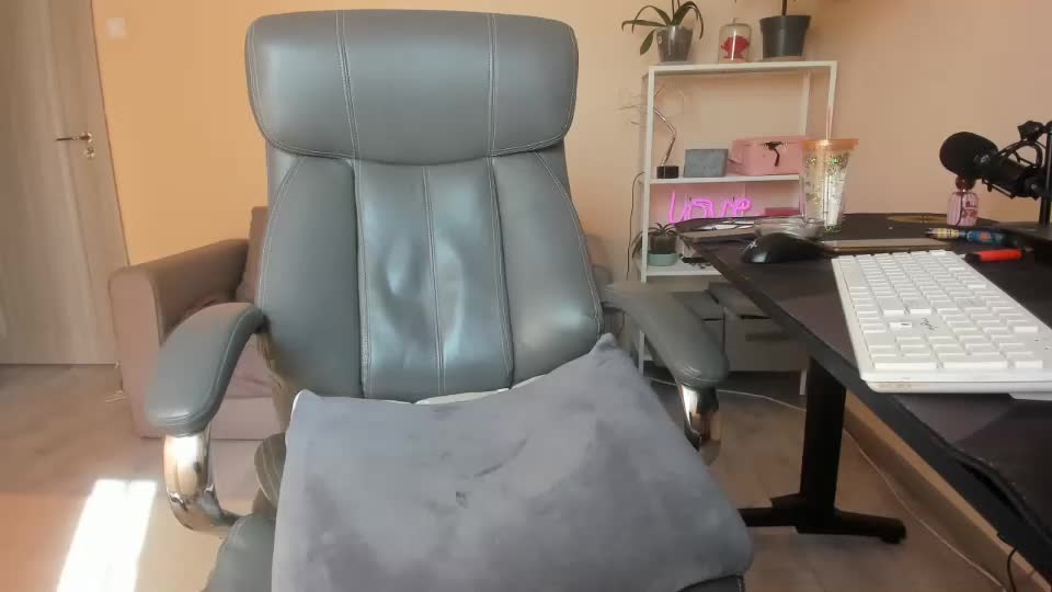 lexxie_tyler Live Sex December 13, 2025