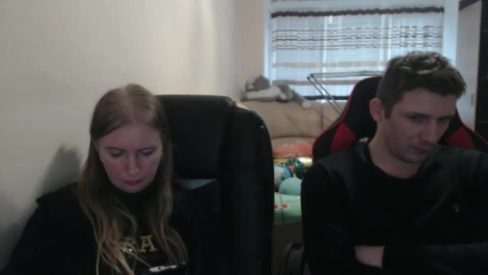 jenisandpeter Live Sex December 19, 2025