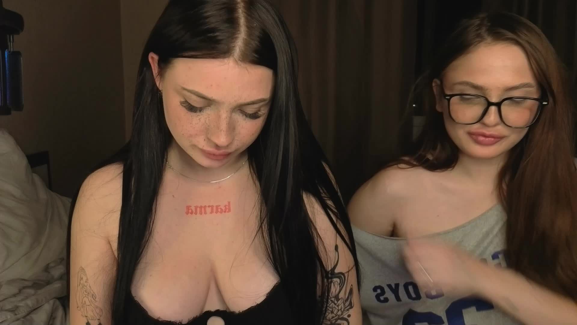 LisaAndDenis Live Sex December 19, 2025