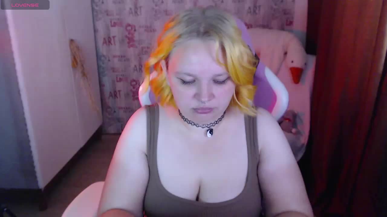 -MeooW- Live Sex December 17, 2025