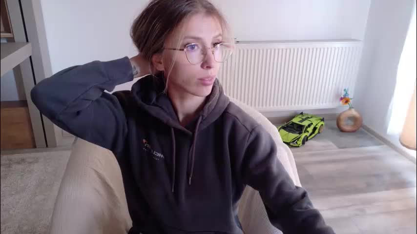 deidi_sweet Live Sex December 12, 2025