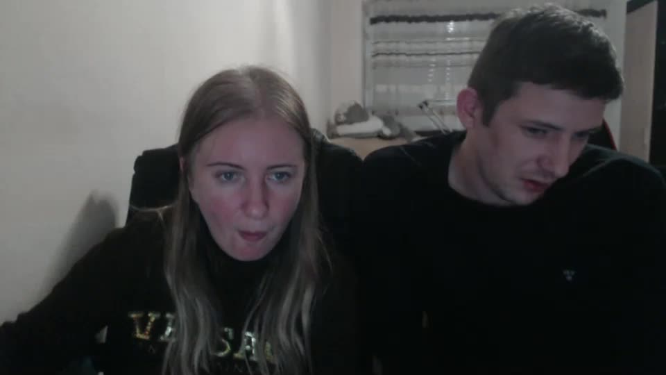 jenisandpeter Live Sex December 19, 2025