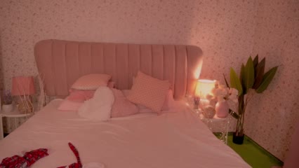 MirandaHobbs Live Sex December 14, 2025