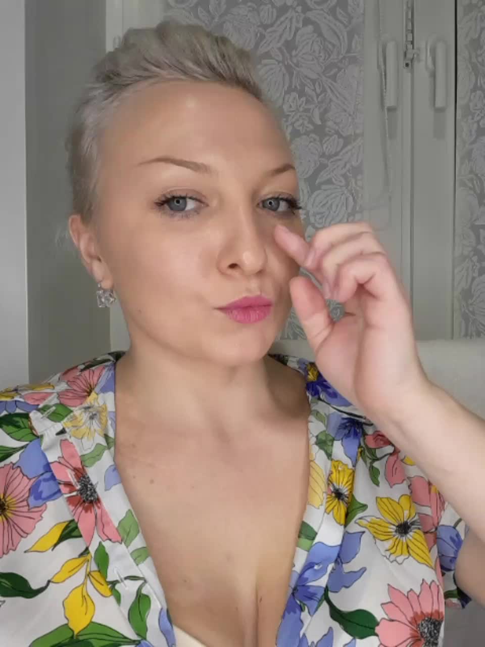 Anesteishen Live Sex December 18, 2025