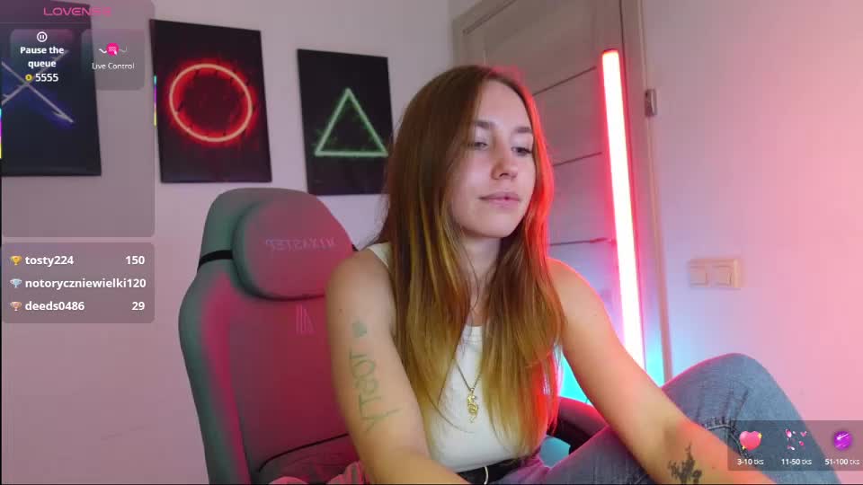 agelina_summer Live Sex December 17, 2025