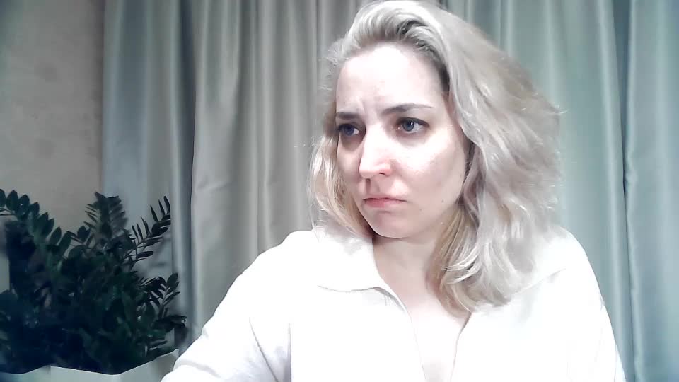 mariska-kiska Live Sex December 14, 2025