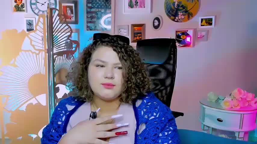 FlorenceAnderson Live Sex December 14, 2025