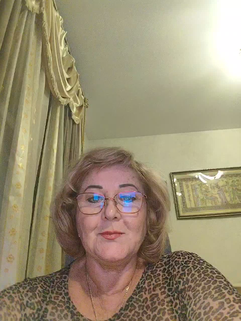 KarinkaSweet Live Sex December 17, 2025