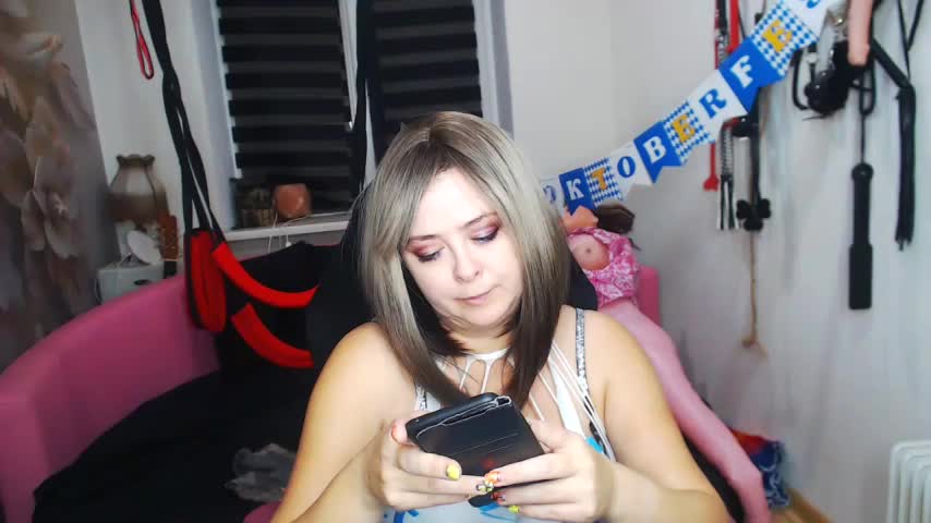 MISSwithDOLLS Live Sex December 17, 2025