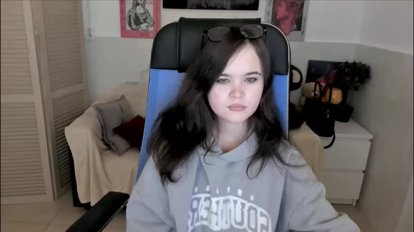 elainebeness Live Sex December 14, 2025