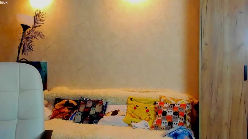 mia_grantes Live Sex December 15, 2025