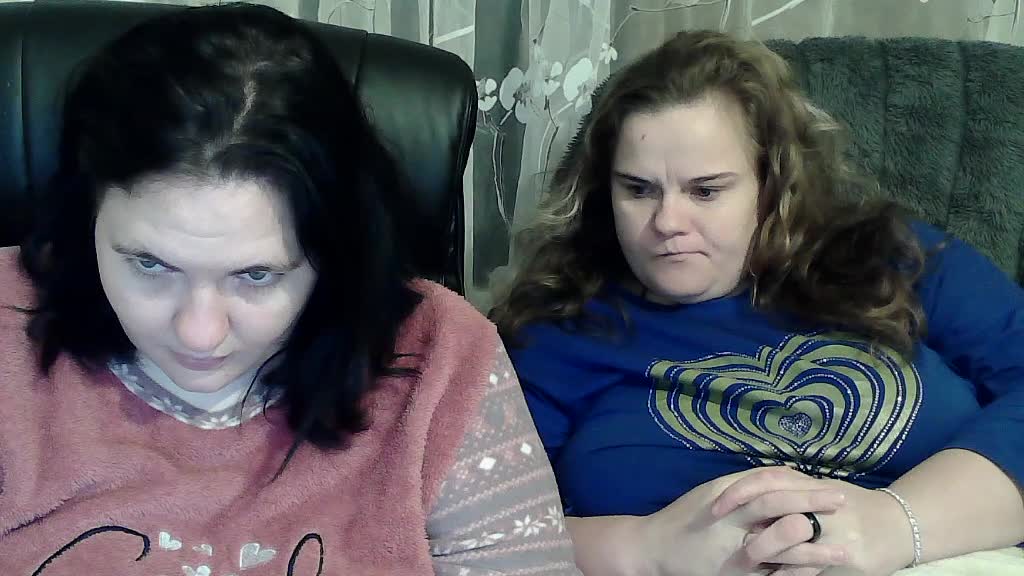 HollyXEva Live Sex December 13, 2025