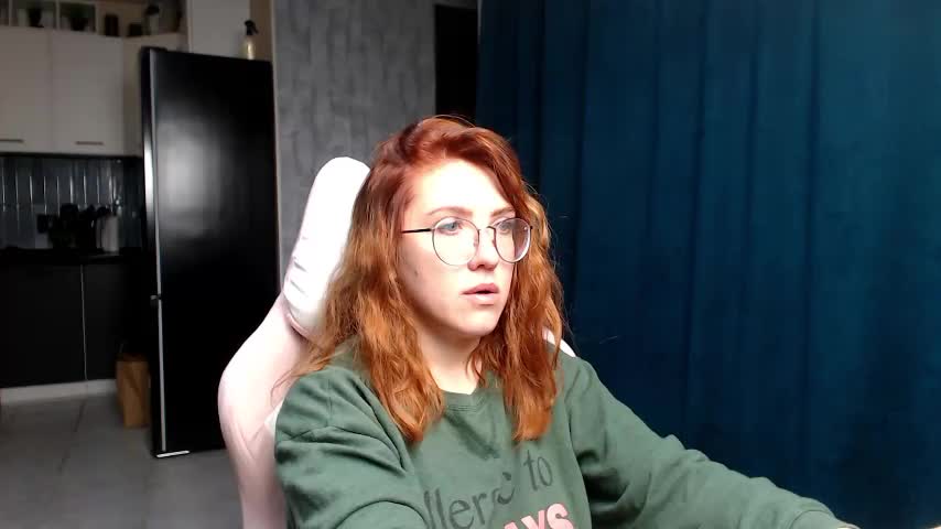 Reginasmilee Live Sex December 17, 2025
