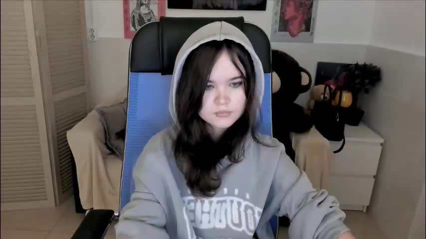 elainebeness Live Sex December 14, 2025