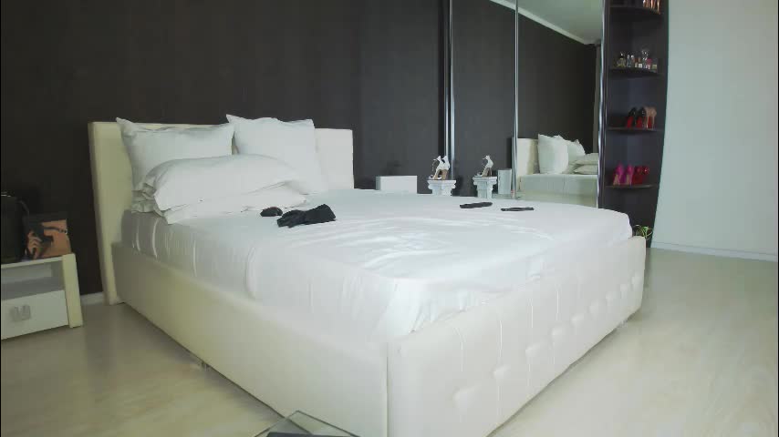 hefner_girl Live Sex December 13, 2025