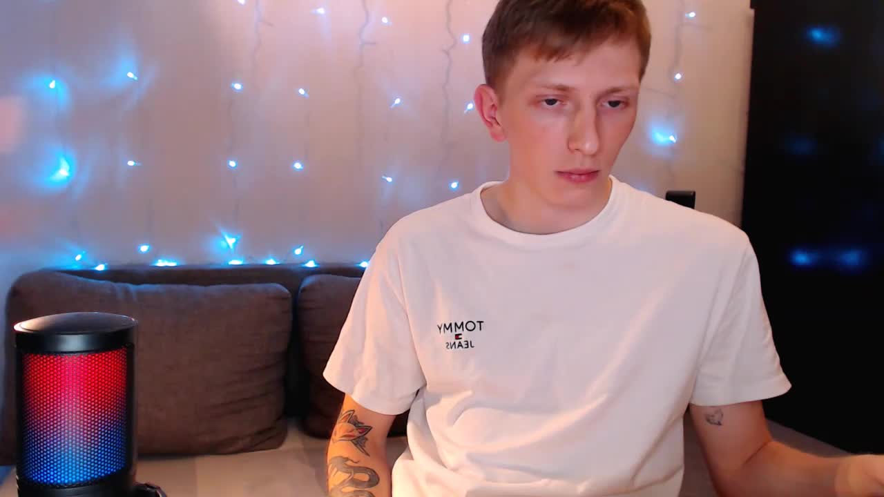 juliaanddima Live Sex December 18, 2025