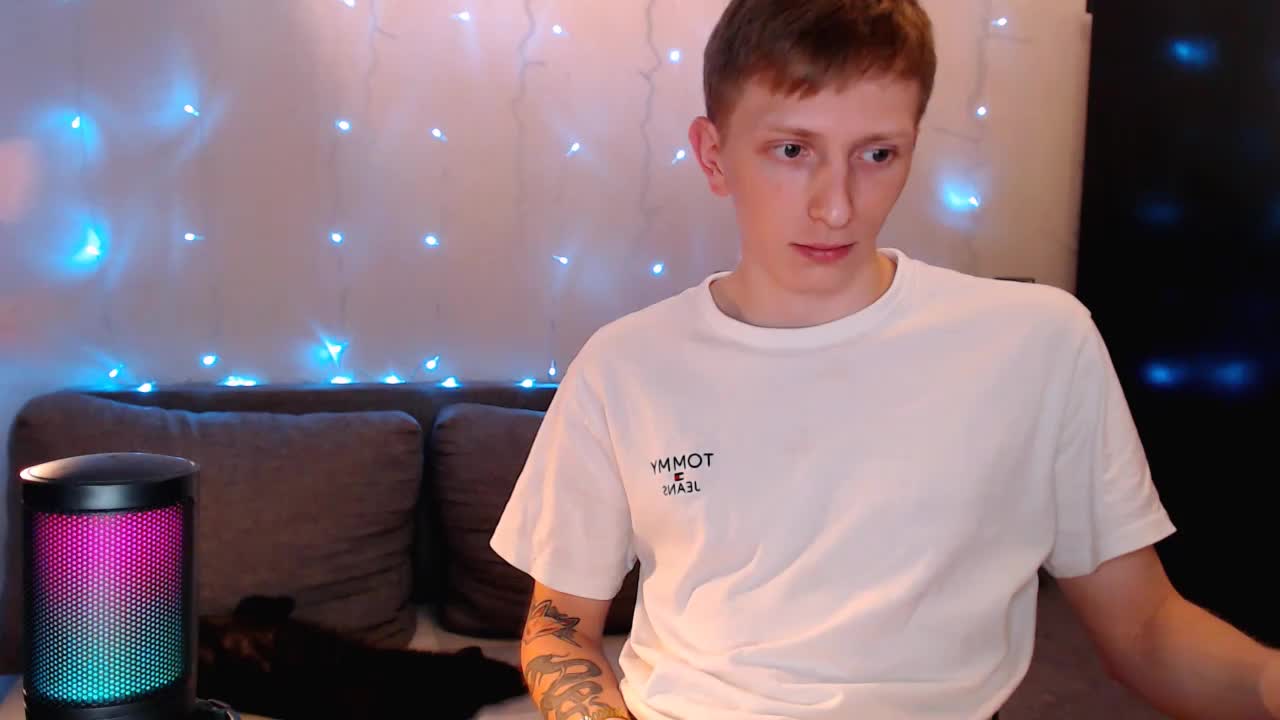 juliaanddima Live Sex December 18, 2025