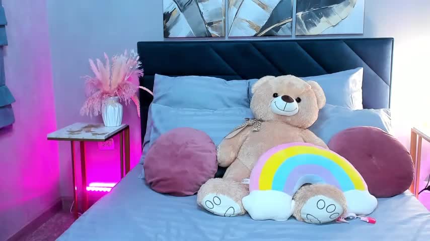 Curvy_Dynamite_ Live Sex December 13, 2025