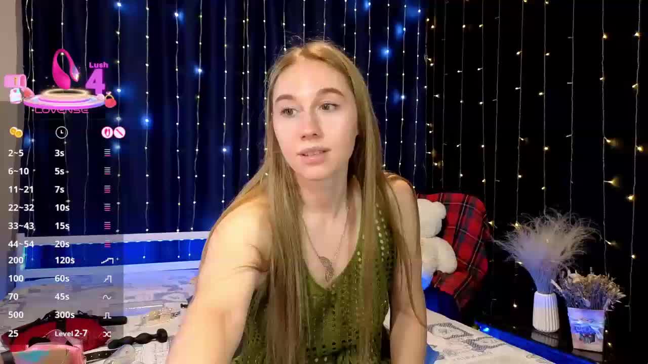 kiskaWEDNESDAY Live Sex December 17, 2025