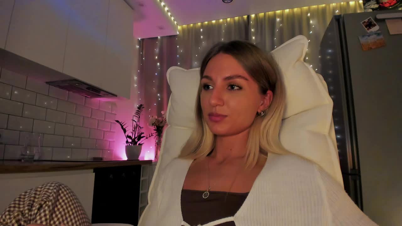 EnlivenLuv Live Sex December 13, 2025