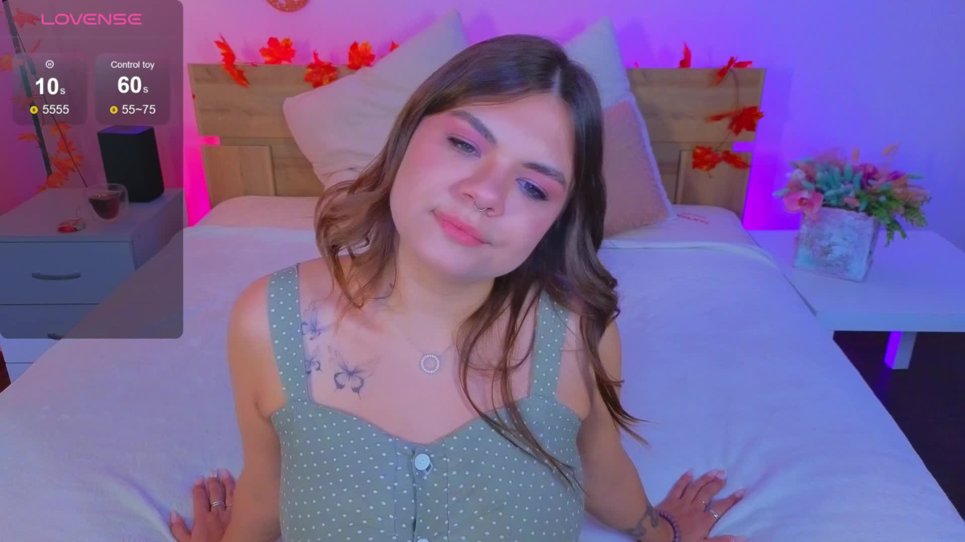 MiaMoonn Live Sex December 17, 2025