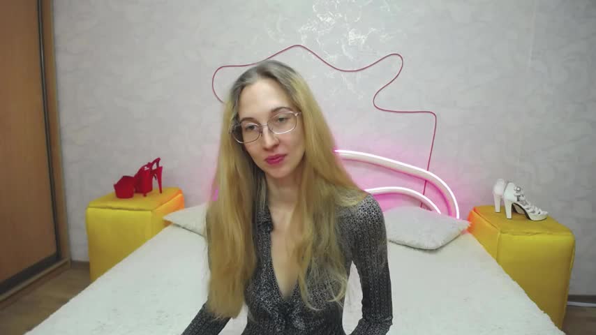 KlaryBrait Live Sex December 13, 2025