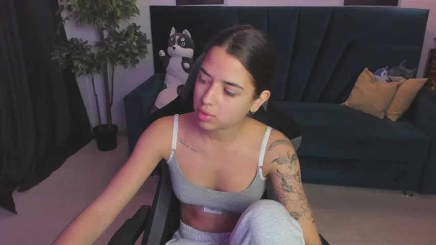 CharleneWoods Live Sex December 14, 2025