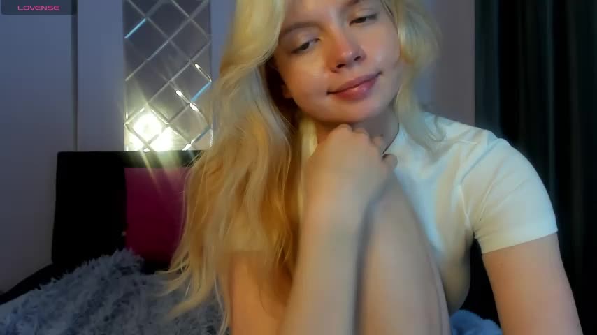 AlisaGoldie Live Sex December 14, 2025