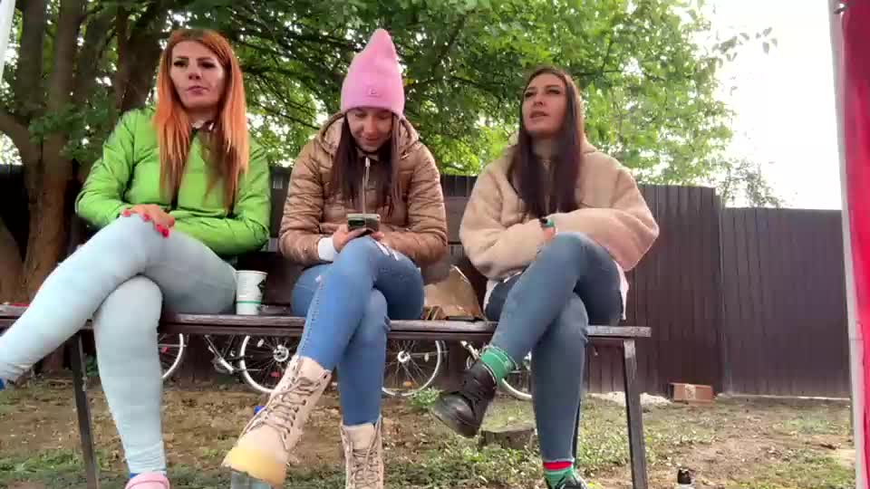 squirt_bunny77 Live Sex December 17, 2025