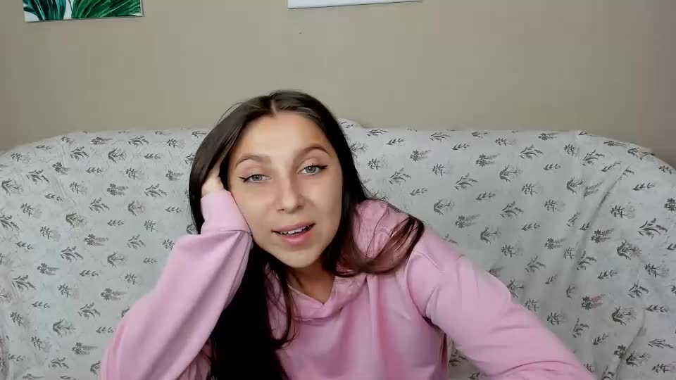 sinthiahug Live Sex December 13, 2025