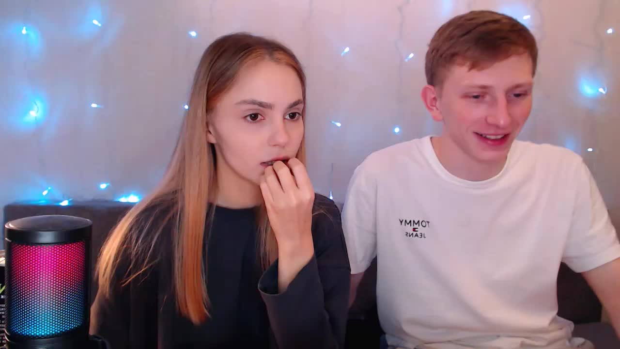 juliaanddima Live Sex December 18, 2025