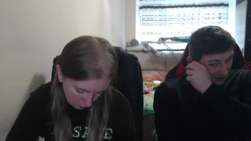 jenisandpeter Live Sex December 19, 2025