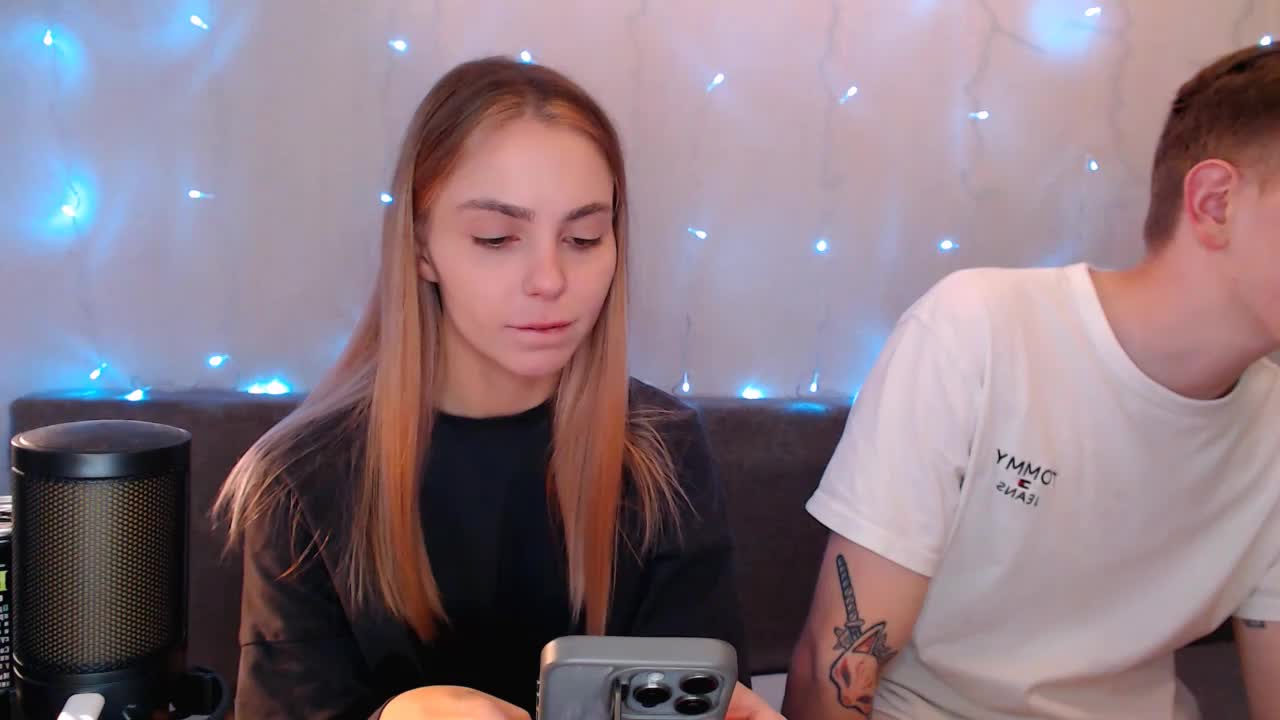 juliaanddima Live Sex December 18, 2025