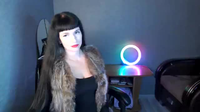 LindaElosiMilf Live Sex December 17, 2025