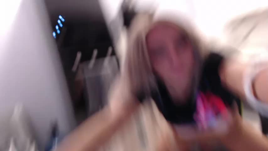 blondalina Live Sex December 17, 2025