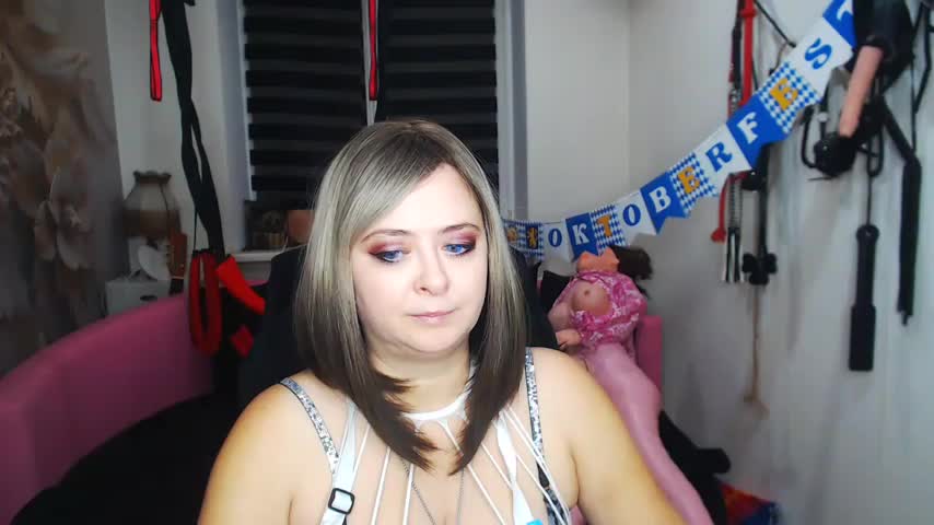 MISSwithDOLLS Live Sex December 17, 2025