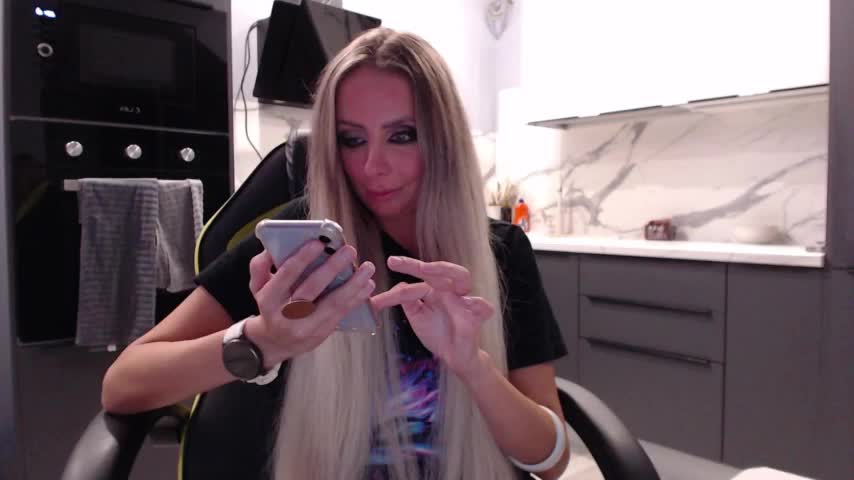blondalina Live Sex December 17, 2025