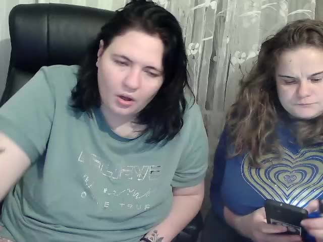 HollyXEva Live Sex December 13, 2025