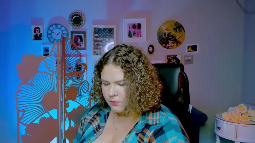 FlorenceAnderson Live Sex December 14, 2025