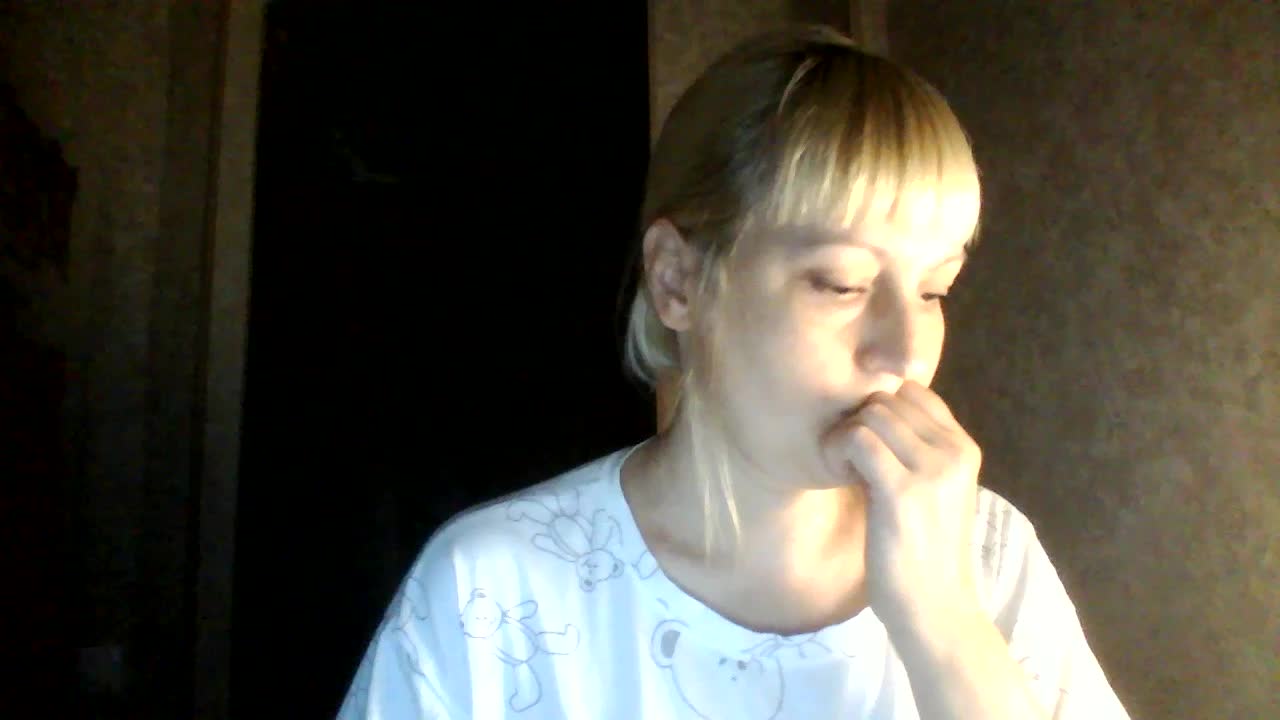 krisss2016 Live Sex December 15, 2025