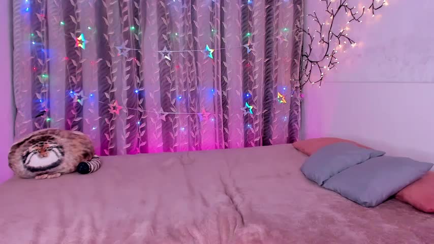 space_cowgirl Live Sex December 15, 2025