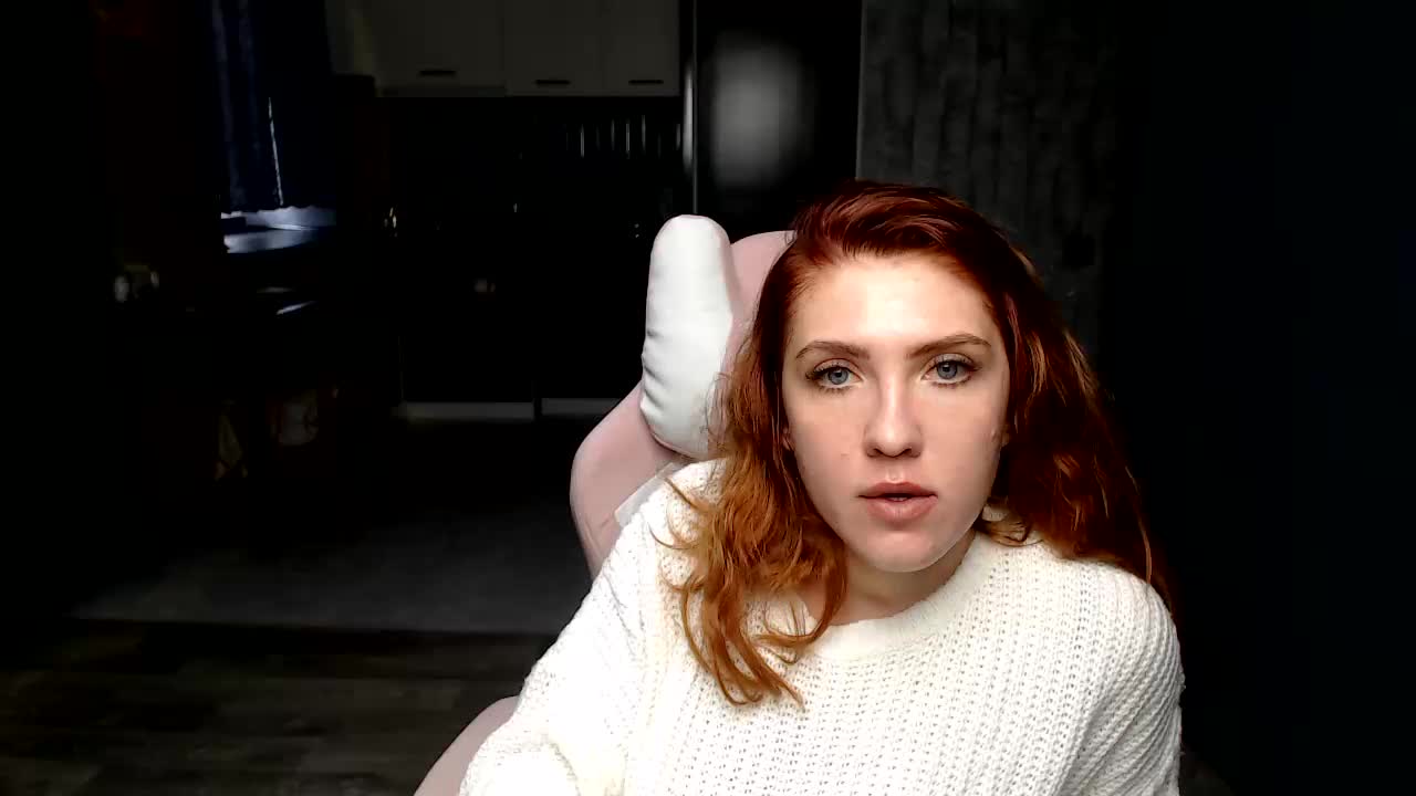 Reginasmilee Live Sex December 17, 2025