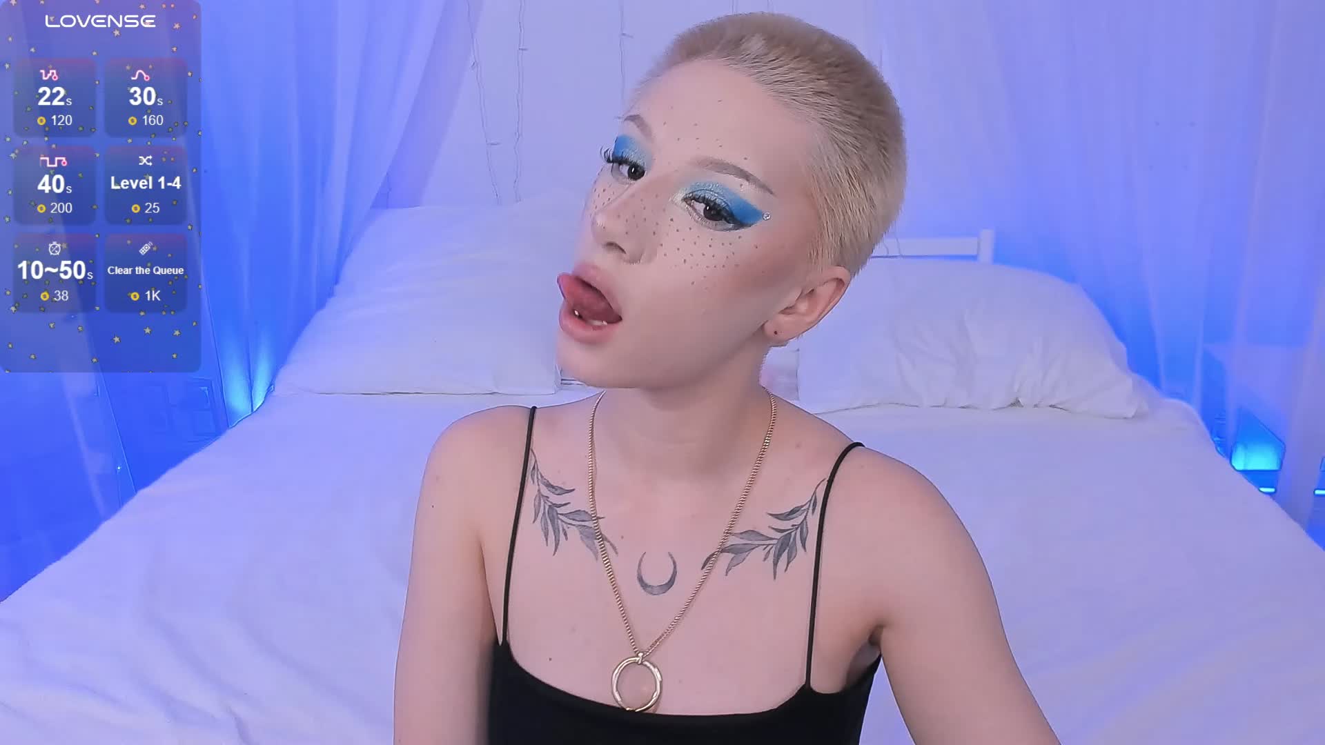 Necucubi Live Sex December 18, 2025